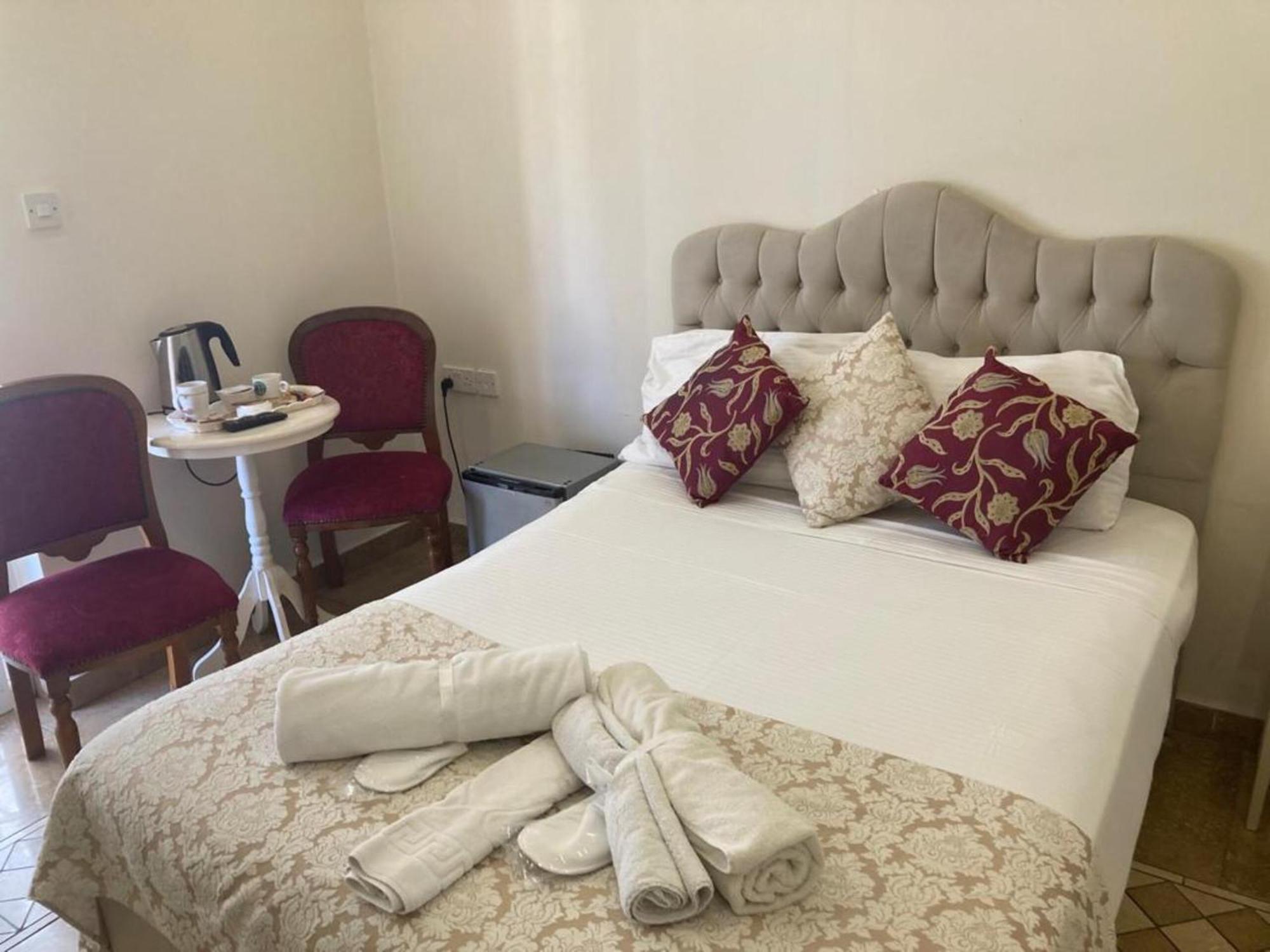 Lord'S Residence Boutique Hotel كيرينيا المظهر الخارجي الصورة