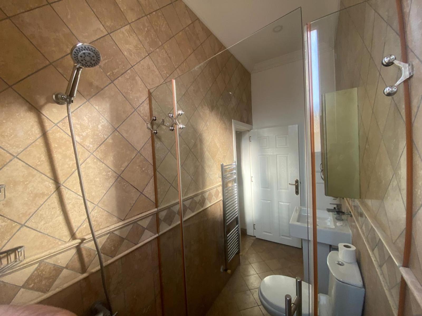 Lord'S Residence Boutique Hotel كيرينيا المظهر الخارجي الصورة
