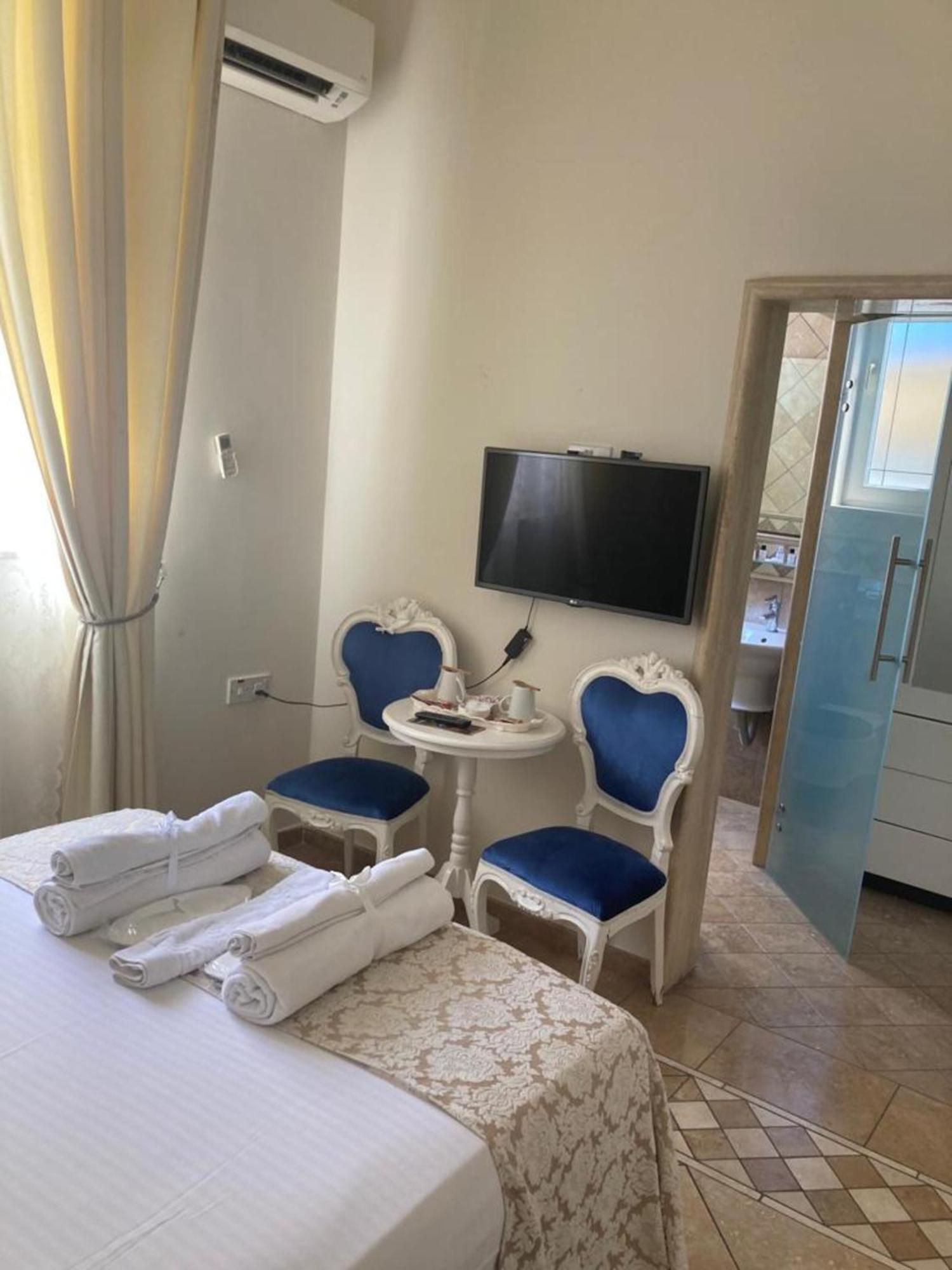 Lord'S Residence Boutique Hotel كيرينيا المظهر الخارجي الصورة