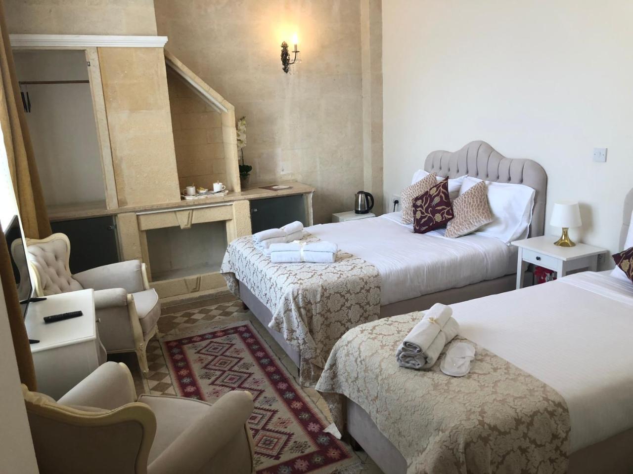 Lord'S Residence Boutique Hotel كيرينيا المظهر الخارجي الصورة