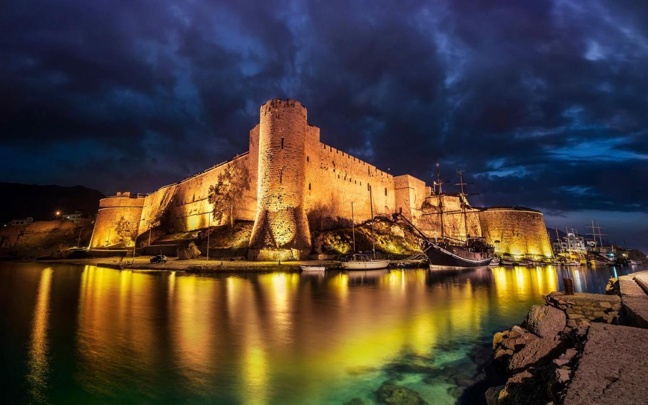 Lord'S Residence Boutique Hotel كيرينيا المظهر الخارجي الصورة